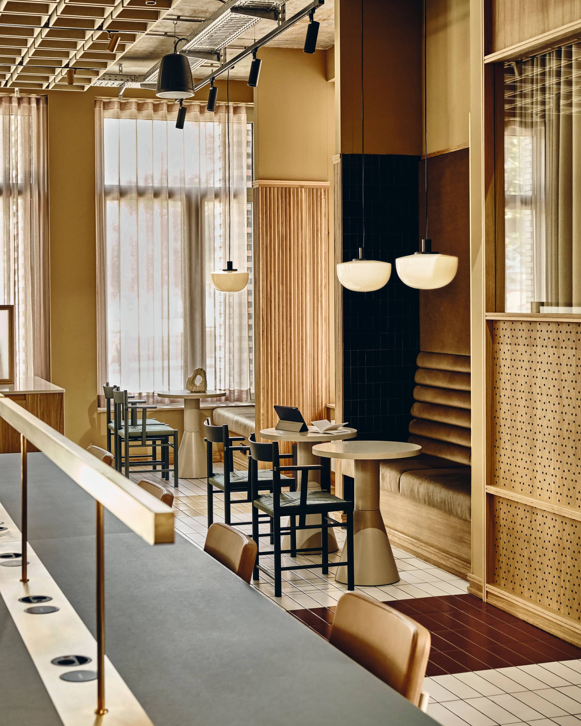 Fora | Flexible Work Spaces | Nein to Five-Podcast